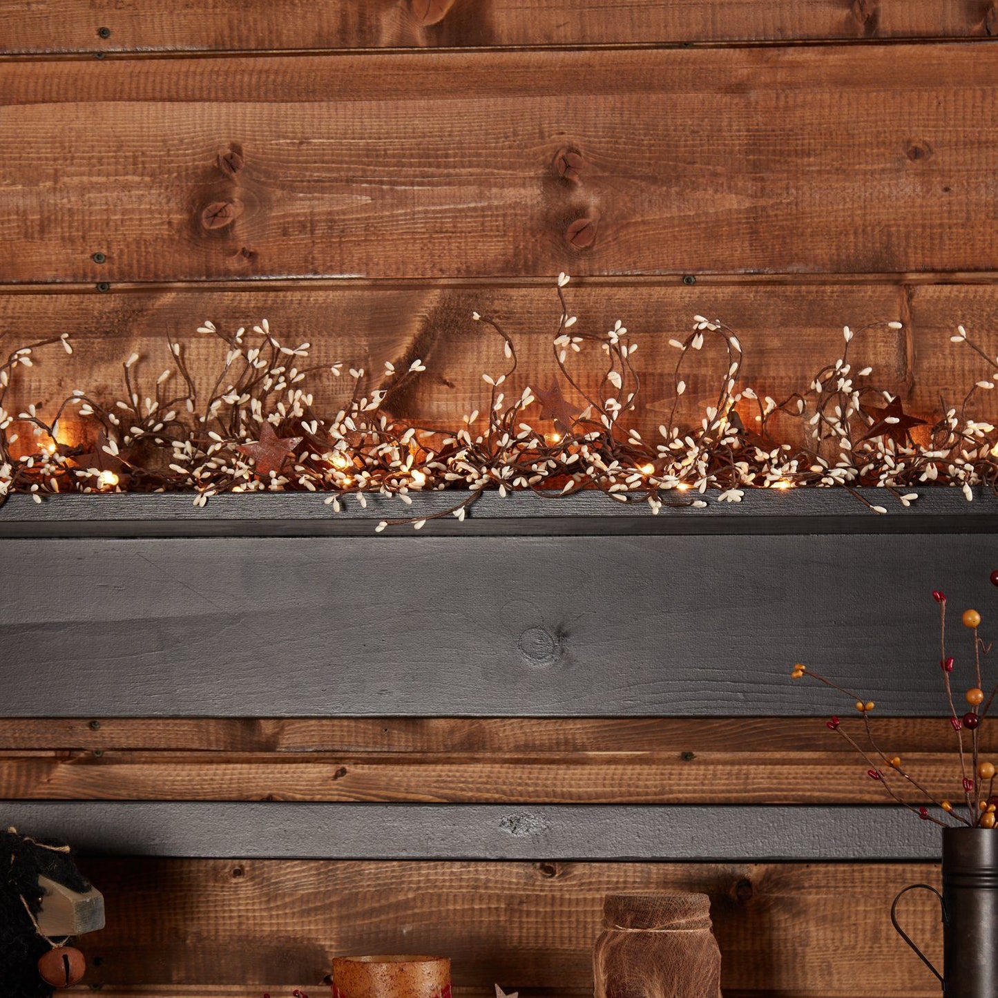 Lighted Creme Pip Berry and Star Garland 40"