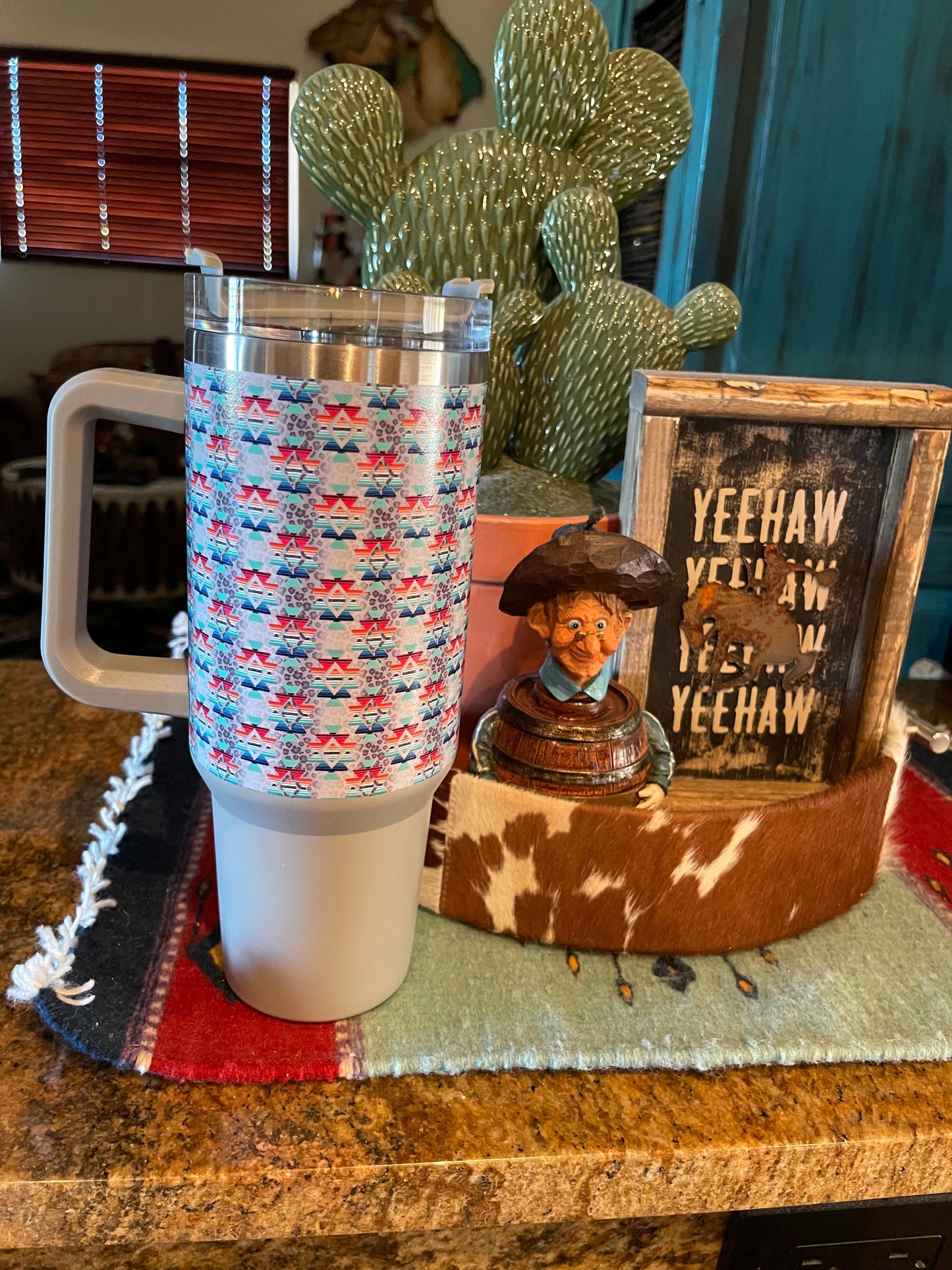 The Traveler mug GREY AZTEC