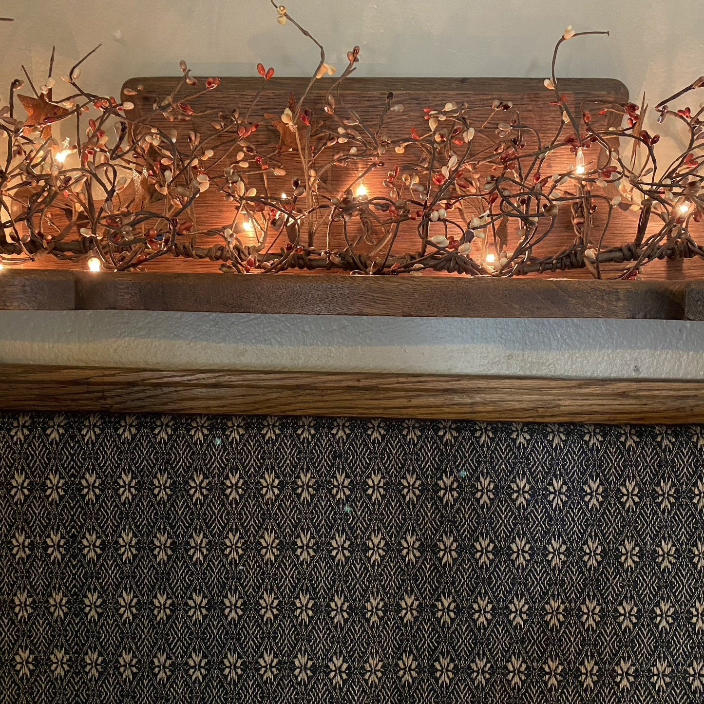 Lighted Pumpkin Spice Pip Berry and Star Garland 40"