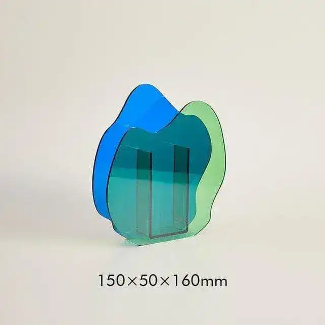 Art Deco Acrylic Vase - MAIA HOMES