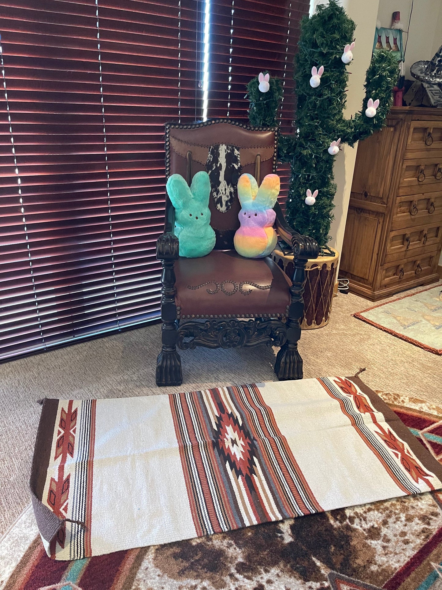 Large CANTINA Azteca rug   Cream beige